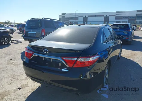 2015 Toyota Camry Se z USA, uszkodzony, nr VIN 4T1BF1FK0FU910203